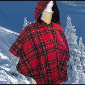 Wool Traditional Tartan Cape Blarney Woolley Mills Med